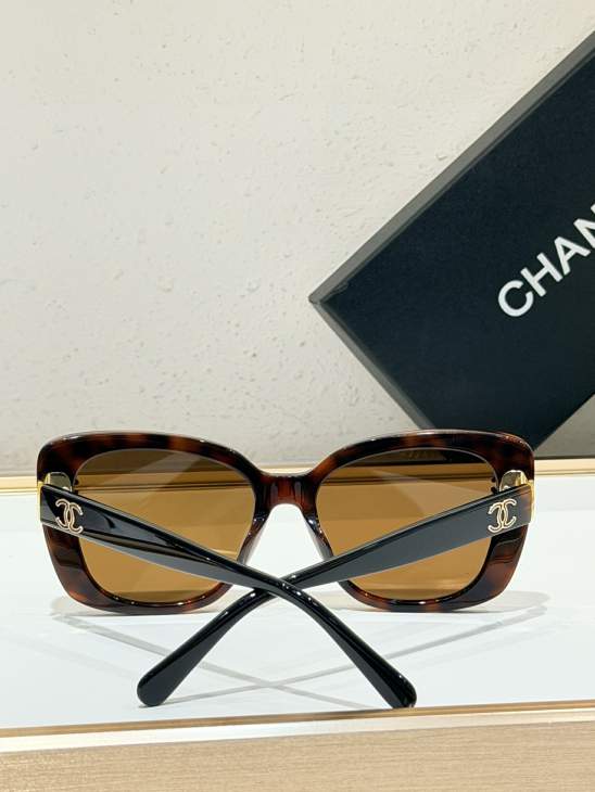 Picture of Chanel Sunglasses _SKUfw80235986fw